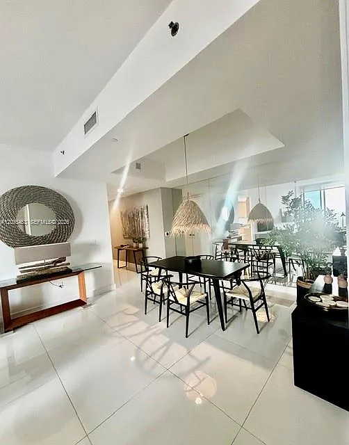 Tdr Tower Ii Condo — Photo 3