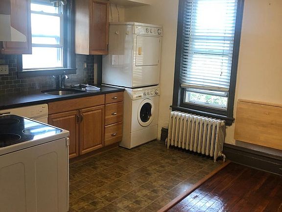 5th image of 815 N 24th St #3