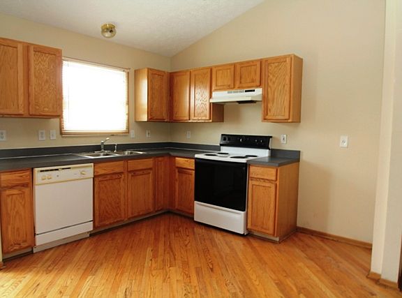 5th image of 5495 Cedardale Dr