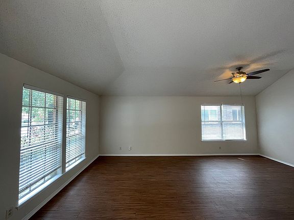 3rd image of 16924 Cactus Blossom Dr
