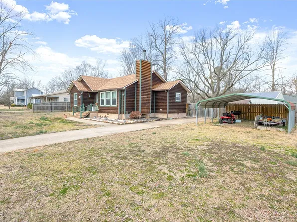 250 W Yoes Ln, Fayetteville, AR 72701