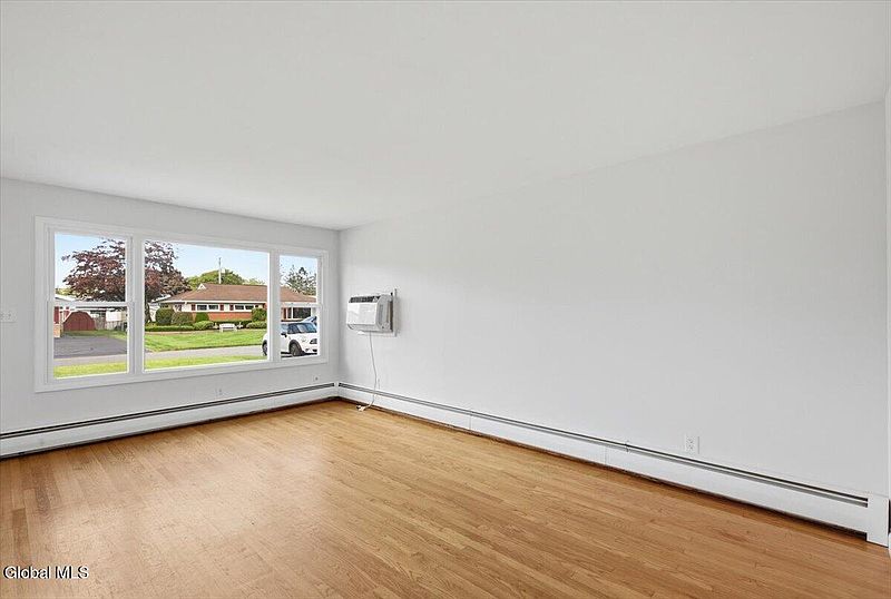 4th image of 3 Westford Street