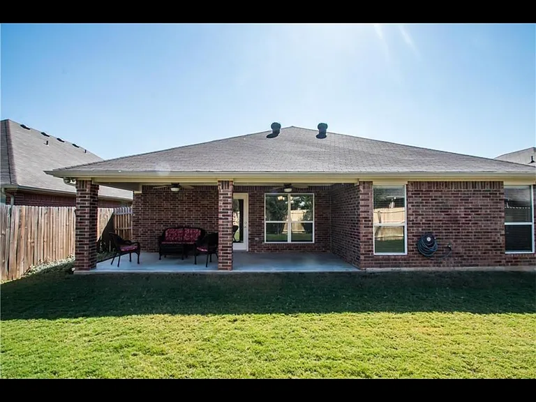 3845 Cedar Falls Dr — Photo 23