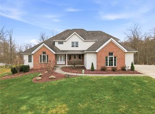 626 Lorenwood Dr, Hermitage, PA 16148