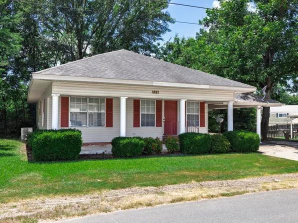 1327 Hunter St, Arkadelphia, AR 71923