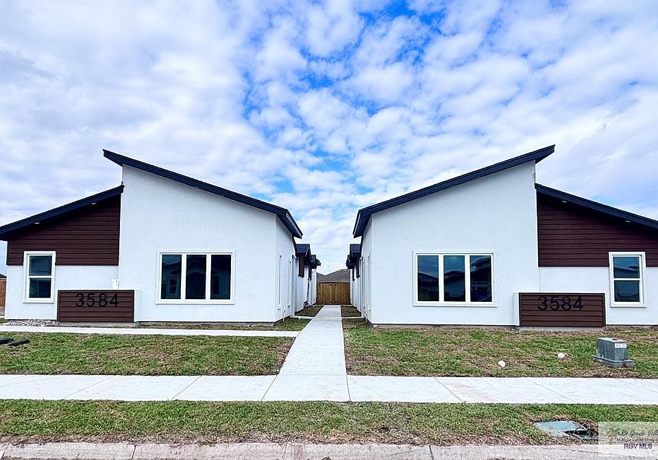 1st image of 3584 Hidalgo Cir