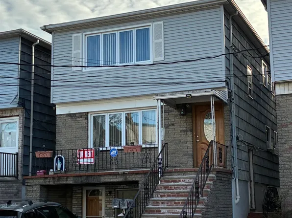 4 East 10th Street image 1 of 18