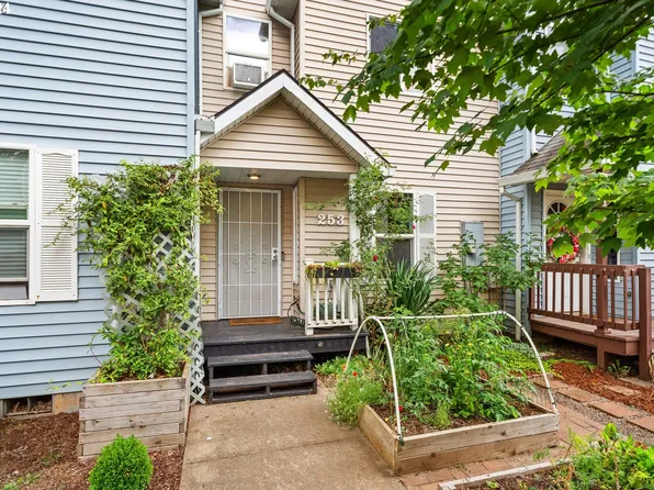 253 SE 188th Ave, Portland, OR 97233