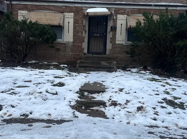 (undisclosed Address), Riverdale, IL 60827