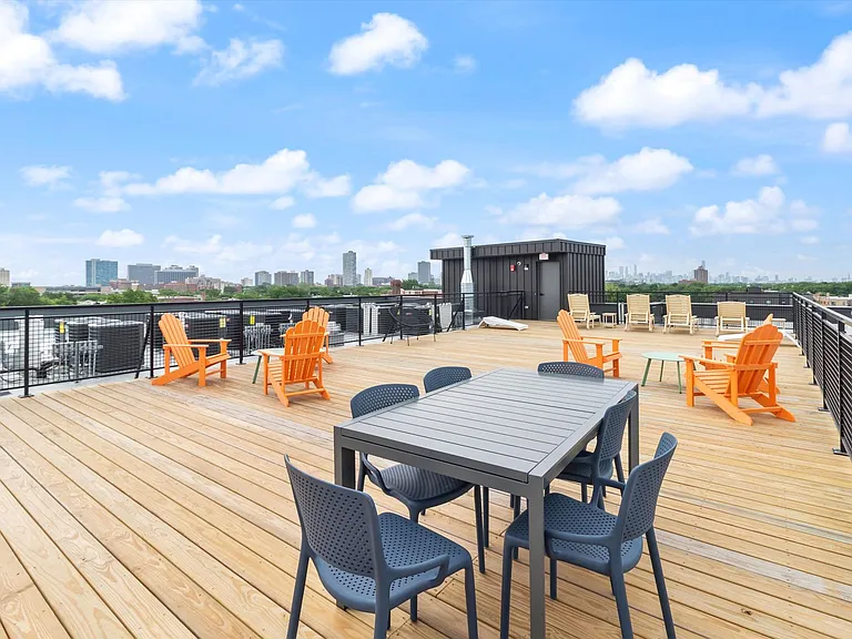 4514 N Clark St #411 — Photo 13