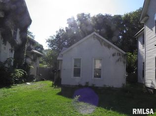 916 19th St, Rock Island, IL