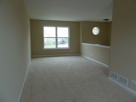 2nd image of 847 Joliet St