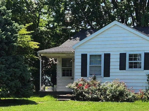 1228 Obyrne St, Henderson, KY 42420