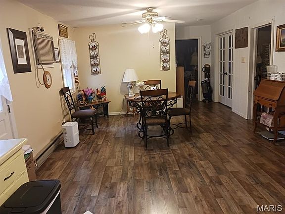 5th image of 210 N Culver St