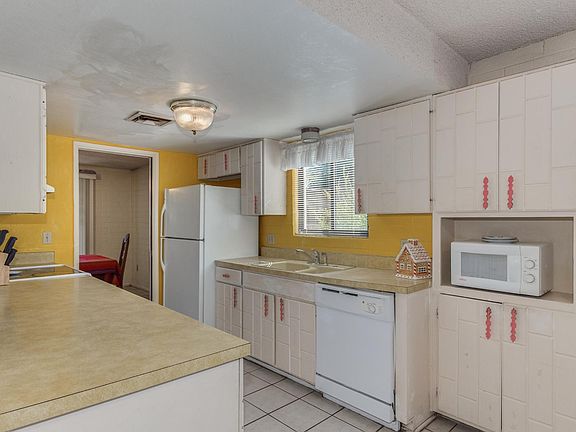 5th image of 2634 W Calle Padilla