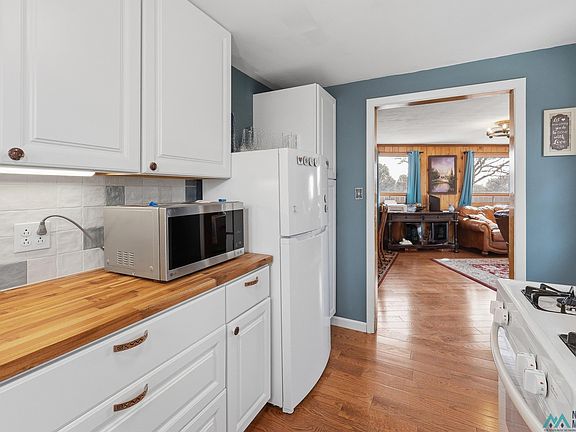 5th image of 1320 Dwyer Ave