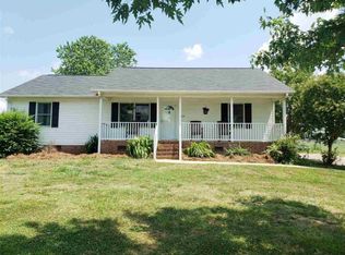 3079 Old Furnace Rd, Boiling Springs, SC 29316