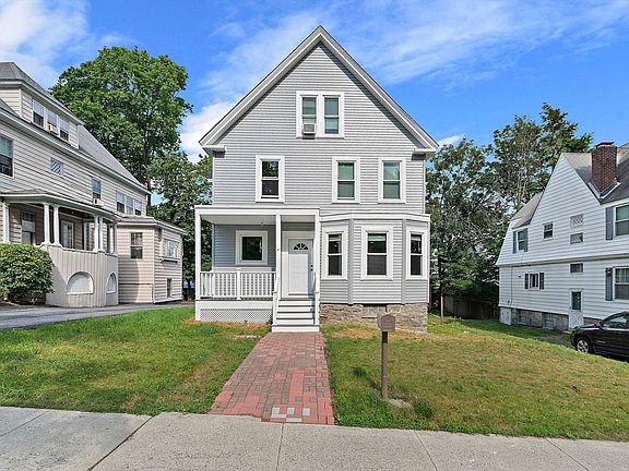 2nd image of 10 Trowbridge Rd