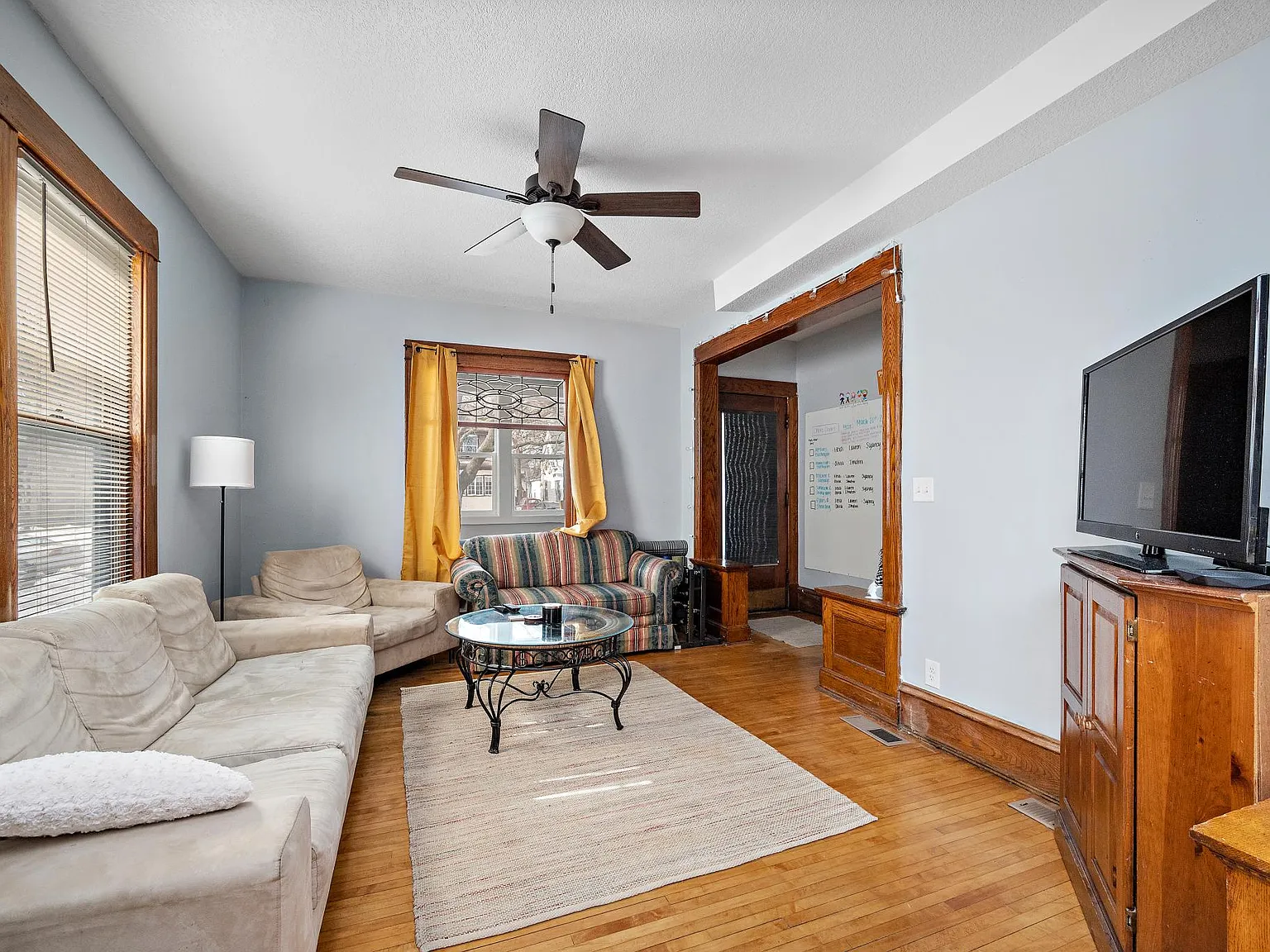 5 bed, 2000 sqft, $2,750 — Photo 3