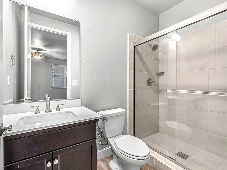 1683 N Ryan Ave — Photo 22