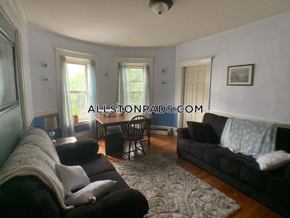 2nd image of 66 Empire St #3UI2