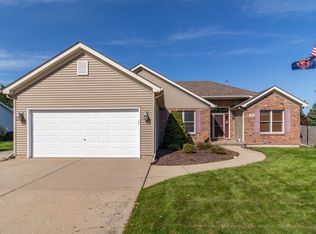 1303 Kramer Ln, Sandwich, IL 60548