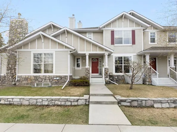 18 W Springs Gate SW, Calgary, AB T3H 4P5