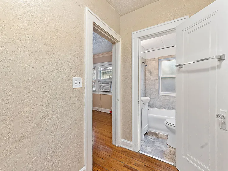 4908 Brookside Blvd — Photo 21