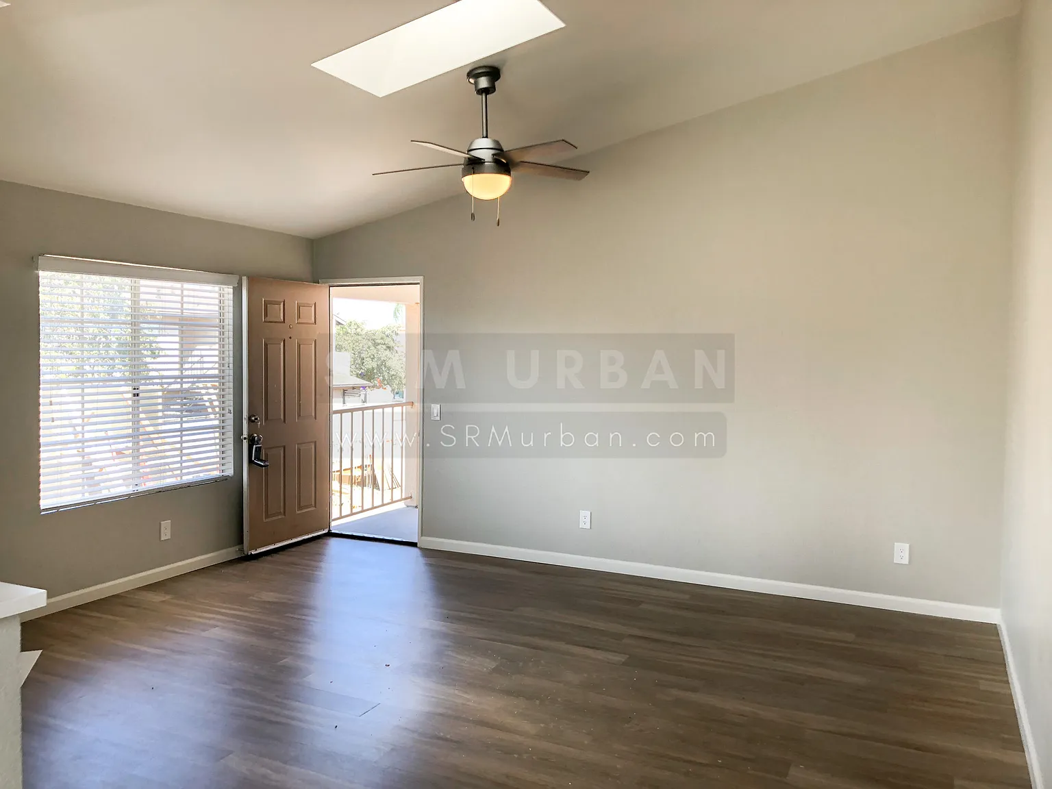2 bed, 900 sqft, $3,295 — Photo 4