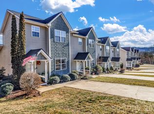 25 Union Chapel Rd, Weaverville, NC 28787