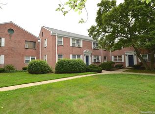 34 Standish Rd APT 4, Stamford, CT 06902