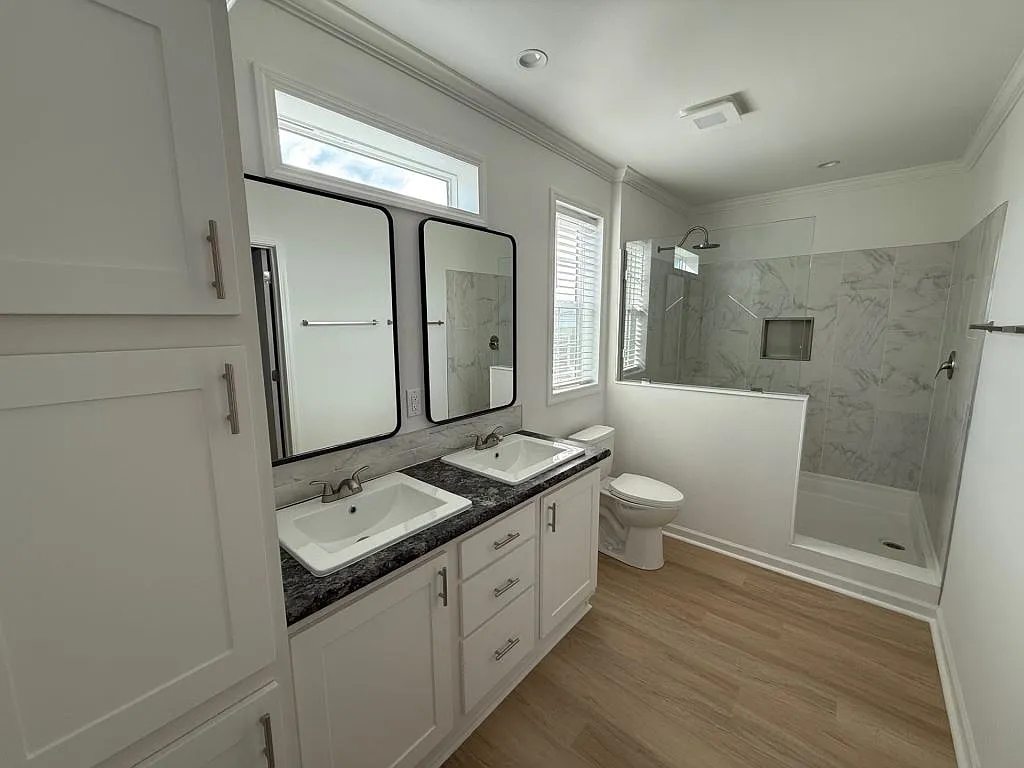 3 bed, 2.0 bath, 1441 sqft, $1,699 — Photo 2