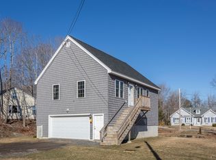11 Payson Ln, Rockland, ME 04841