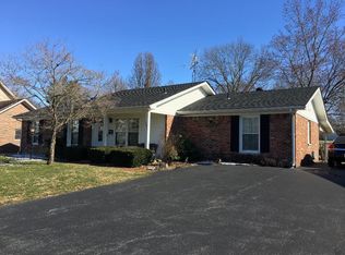 121 Whitney Ave, Lawrenceburg, KY 40342