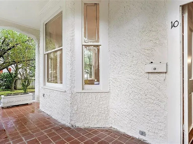 10 Neron Pl — Photo 3