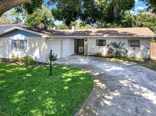 8253 137TH LANE, SEMINOLE, FL 33776