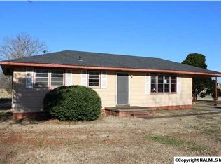 215 Sunset Dr, Athens, AL 35611