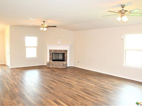 3rd image of 1410 Kiskadee Branch Dr