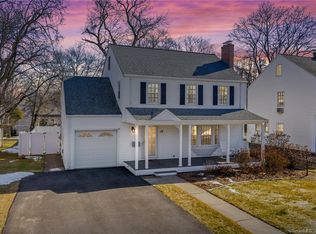 12 Arlington Rd, West Hartford, CT 06107