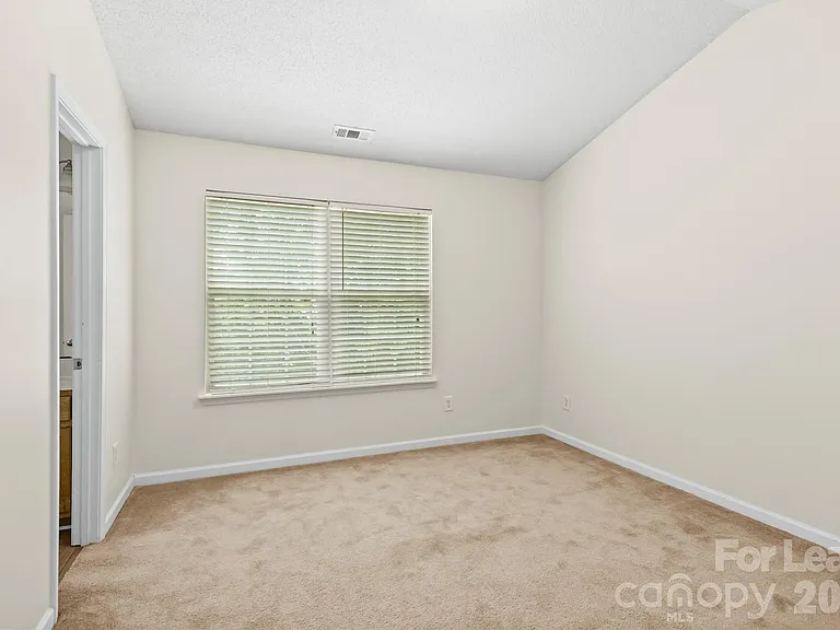 148 Mangum Cir — Photo 27