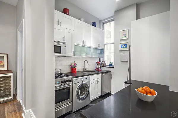 Sold by Halstead Real Estate | media 2
