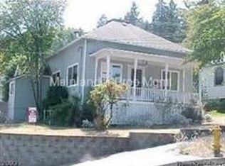 8 Camelot Ct, Lake Oswego, OR
