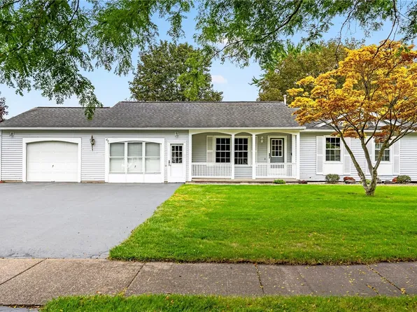65 Willhurst Dr, Rochester, NY 14606