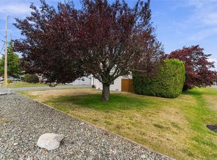 1 Sylvan Cres, Parksville, BC V9P 1H1