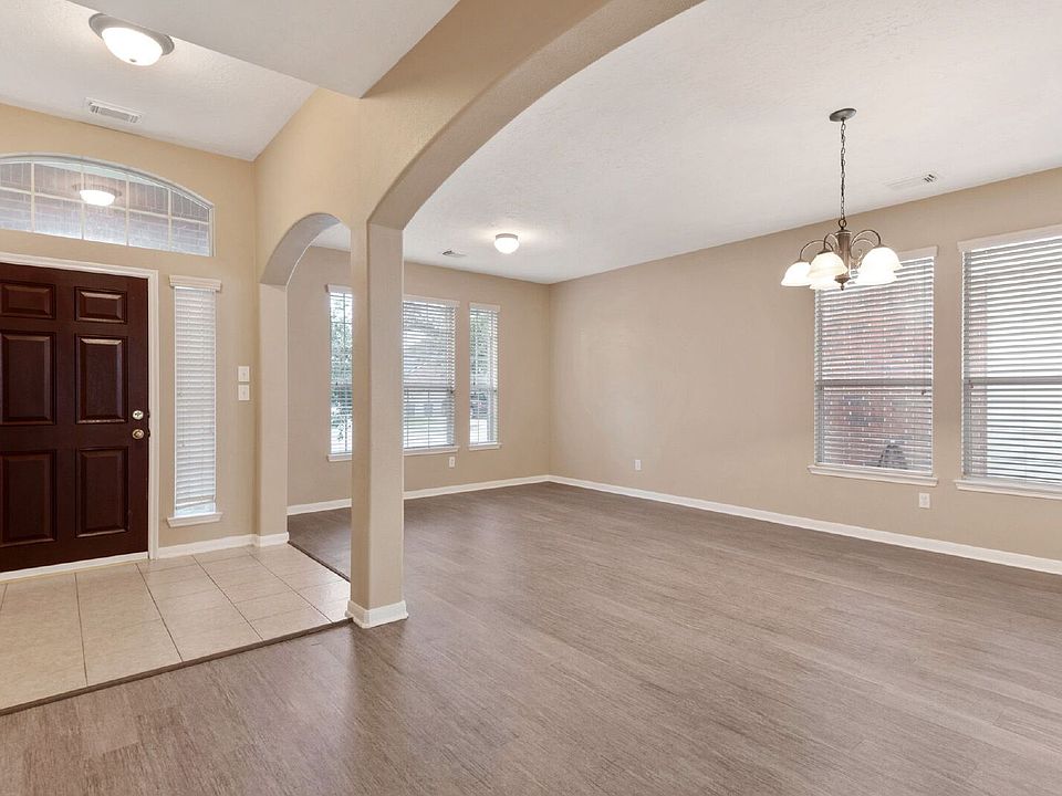 1st image of 7414 Bering Landing Dr