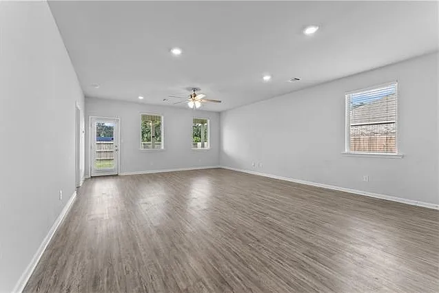 24122 Conservation Way Ave — Photo 2