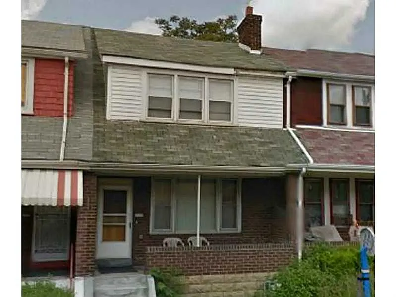 4825 Broad St photo 1