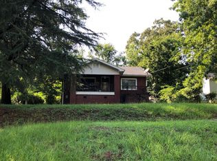 905 Woodfield Rd, Midfield, AL 35228