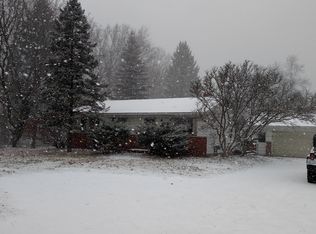 2198 W Highland Rd, Howell, MI 48843