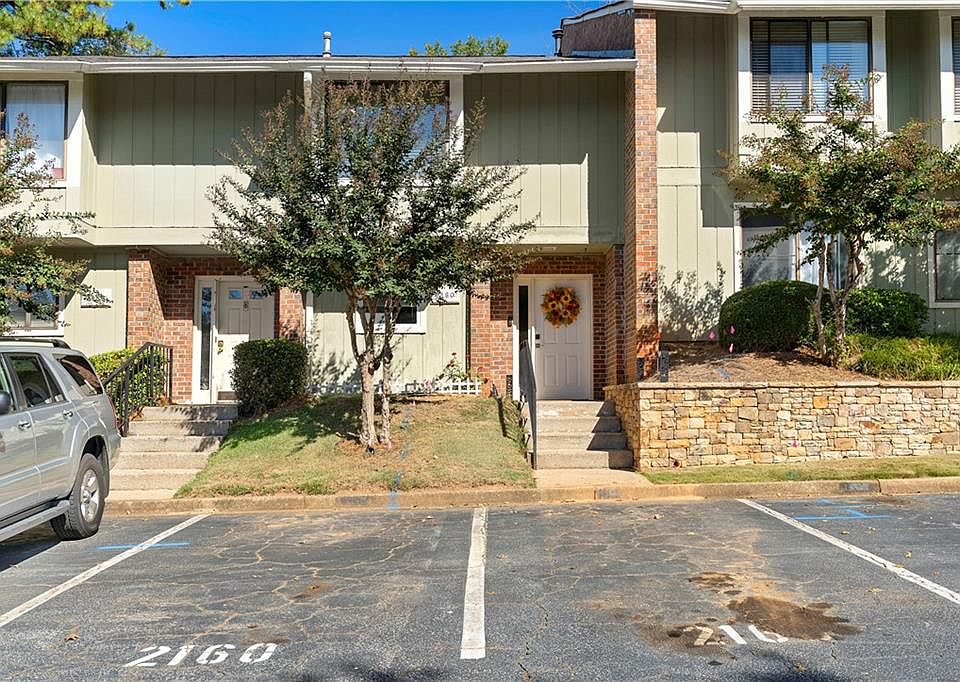 1st image of 2160 Palmyra Dr